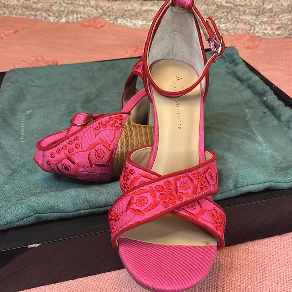 A by Anthropologie pink strappy heals size 7.5 us - Picture 5 of 8